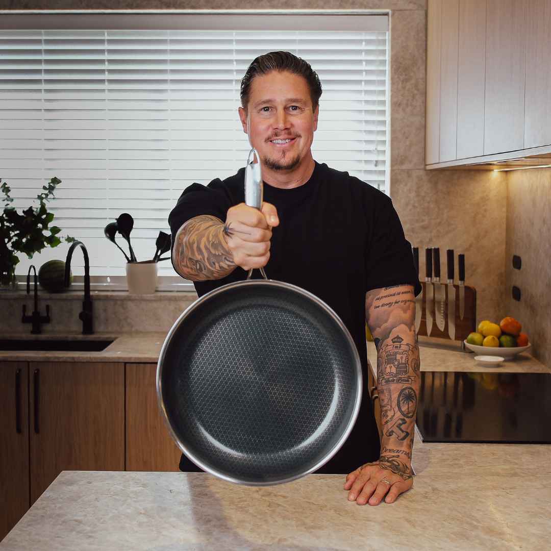 Tomi Björck ja hybridipannu