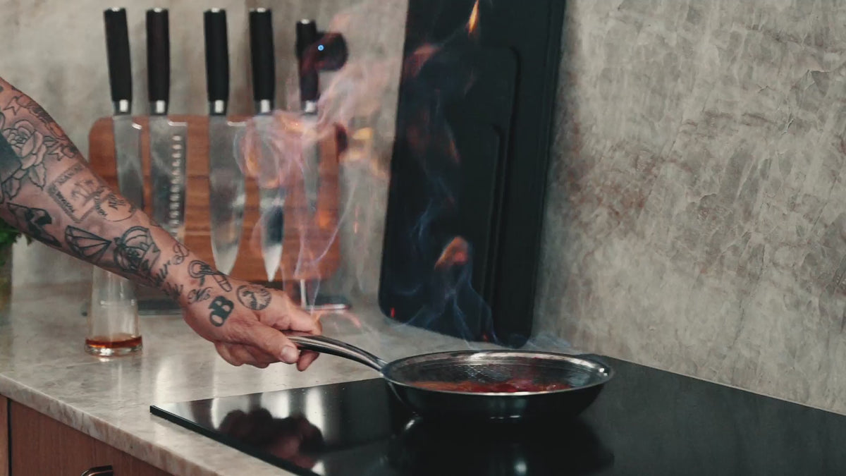Lataa video: 